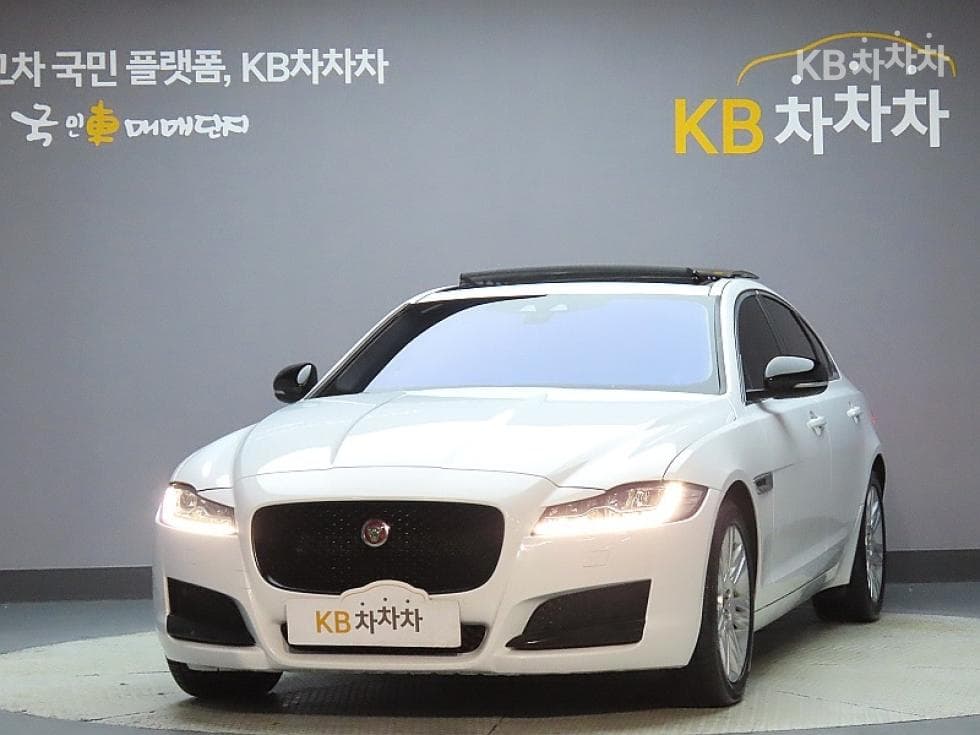 Jaguar All New XF 2.0d Portfolio - Image 1