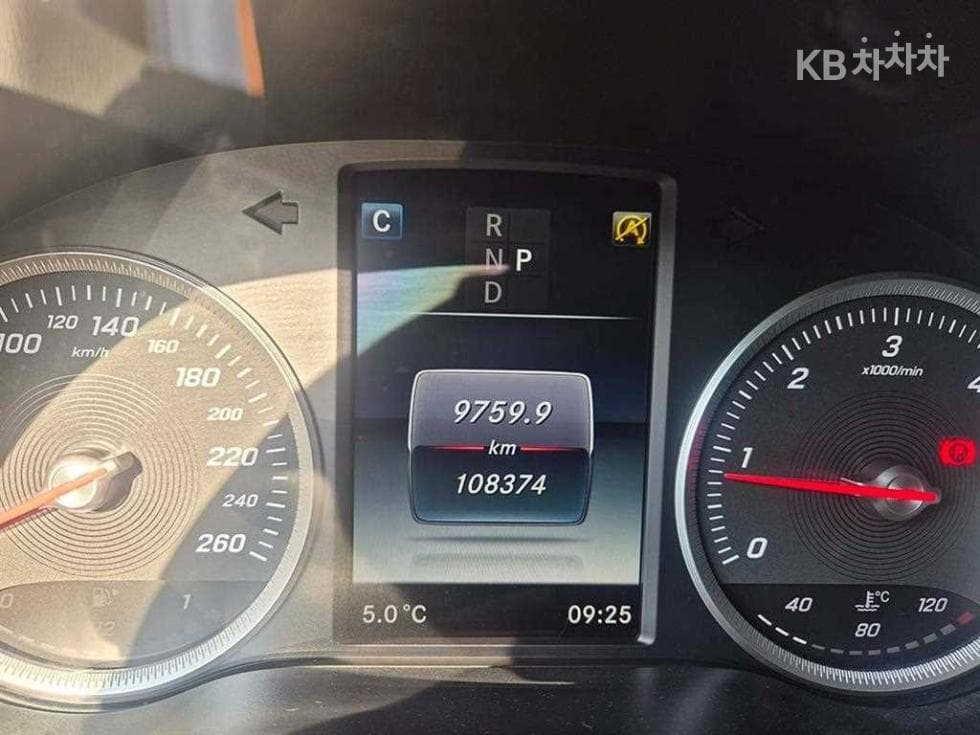 Mercedes-Benz GLC(X253)220 d 4Matic Standard - 9