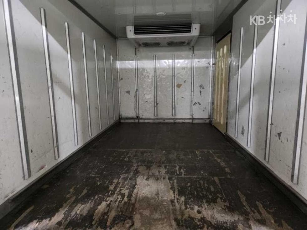 Kia Bongo 3 (light truck)1 Ton 냉동Top (Cargo)차 Extra Long 표준형 King Cab Luxury - 7