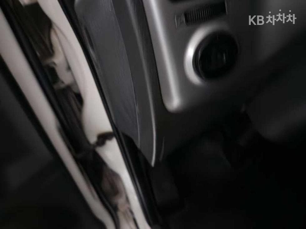 Kia Bongo 3 (light truck)1 Ton 냉동Top (Cargo)차 Extra Long 표준형 King Cab Luxury - 12