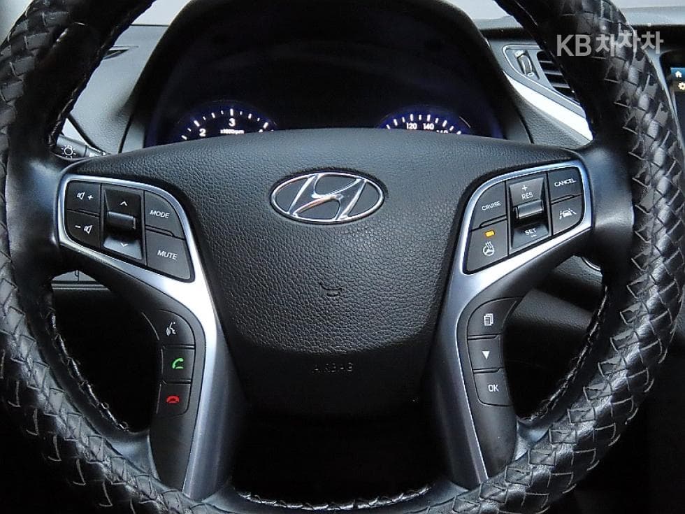 Хюндай Grandeur (Azera)HGHG220 Дизел Premium - 17