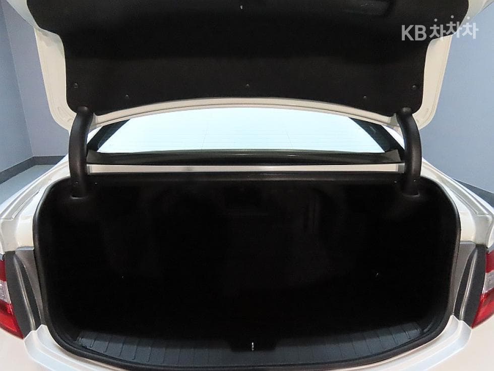 Хюндай Grandeur (Azera)HGHG220 Дизел Premium - 19