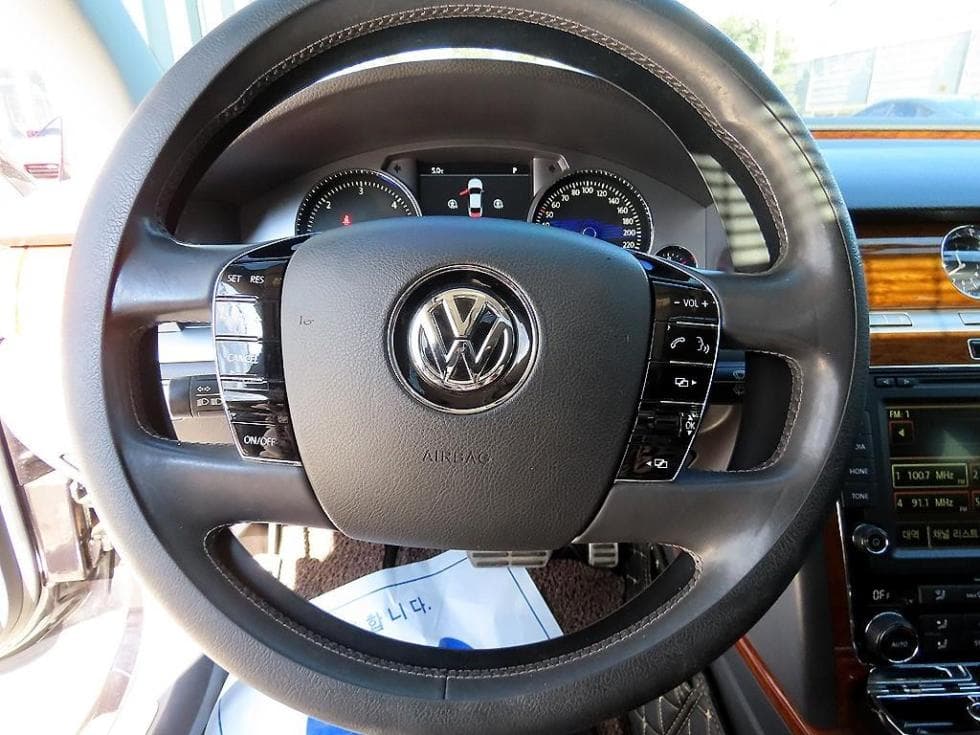 Volkswagen 페이Ton3.0 Turbo Diesel Injection V6 Diesel - 8