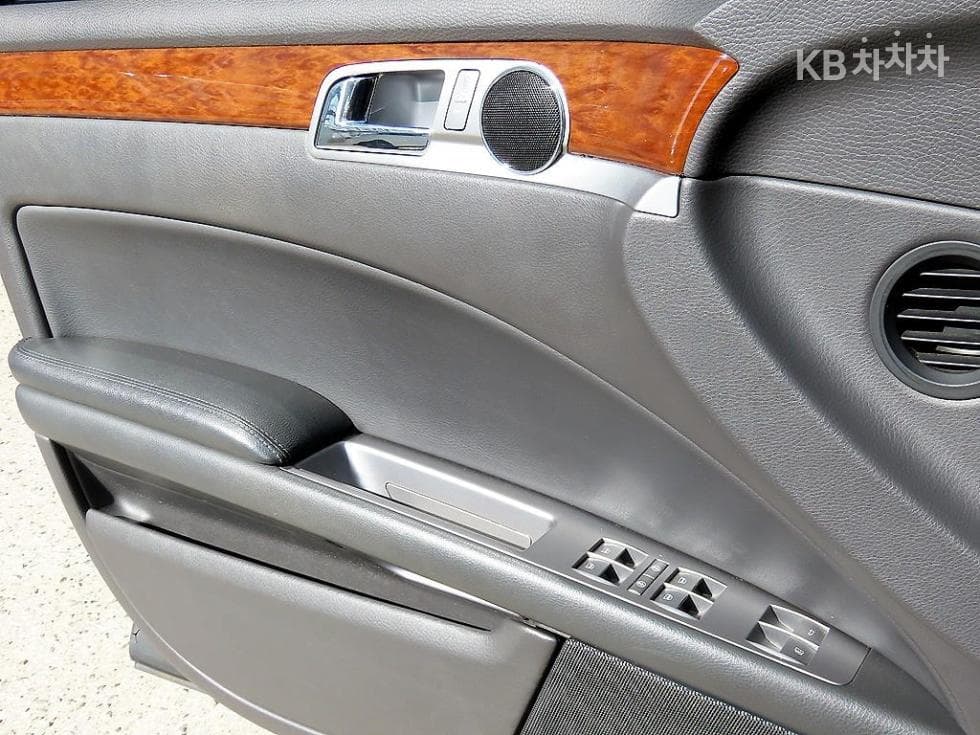 Volkswagen 페이Ton3.0 Turbo Diesel Injection V6 Diesel - 11
