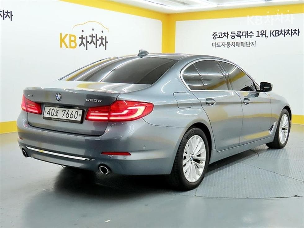 BMW 올New5 Series (G30)520d xDrive Luxury Plus - 4