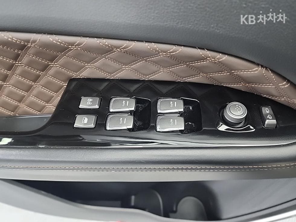 KG Mobility All New Rexton2.2 4WD Signature - 18