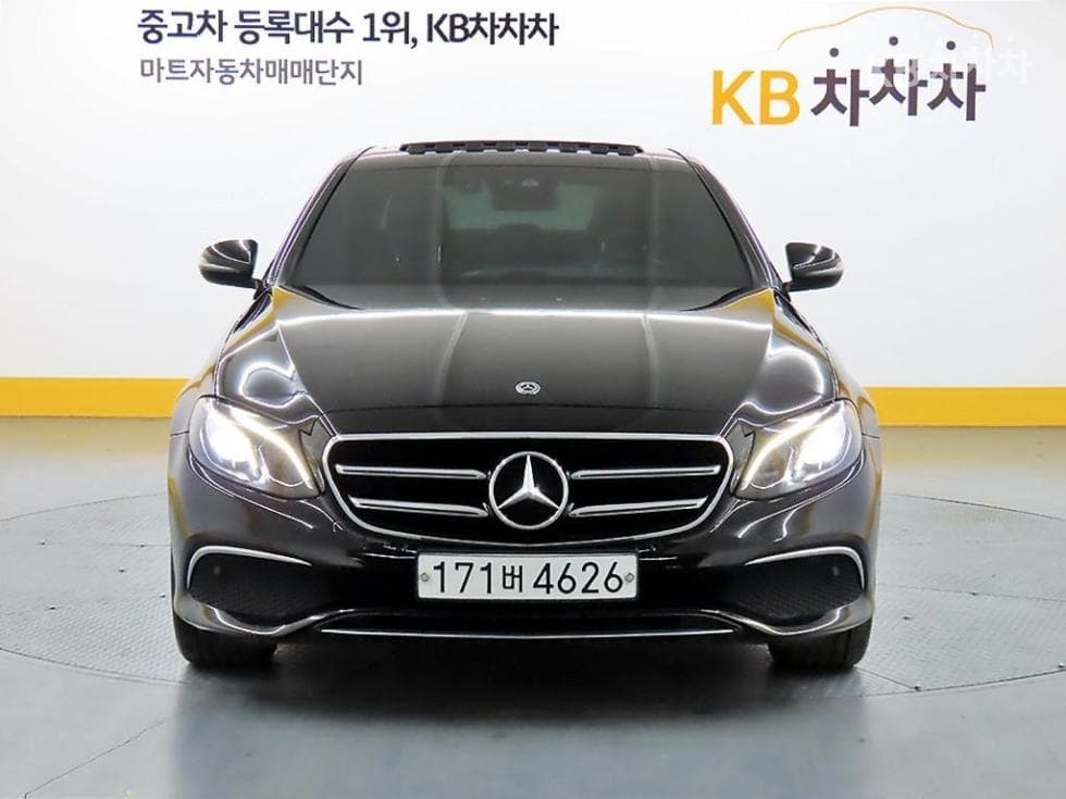Mercedes-Benz E-Class (W213)E250 Avantgarde