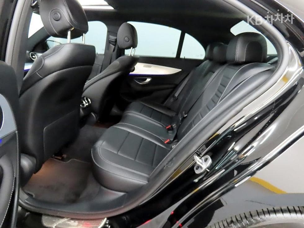 Mercedes-Benz E-Class (W213)E250 Avantgarde - 6