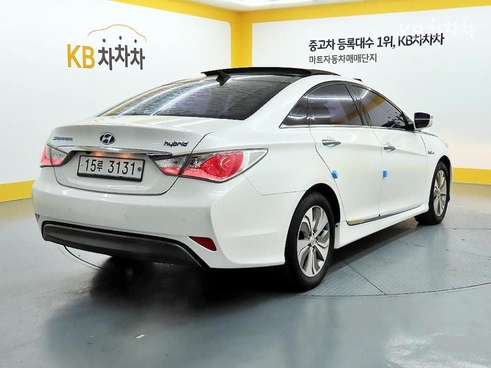 Hyundai Sonata Hybrid2.0 Modern - 4