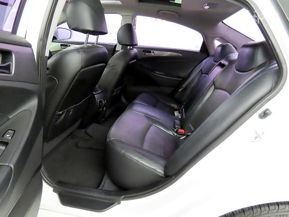Hyundai Sonata Hybrid2.0 Modern - 6