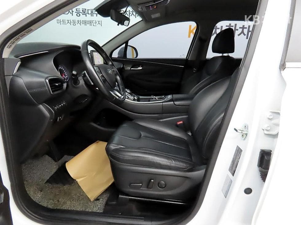 Hyundai The New (facelift) Santa Fe TMGasoline 2.5T 2WD Premium 초이스 - 5