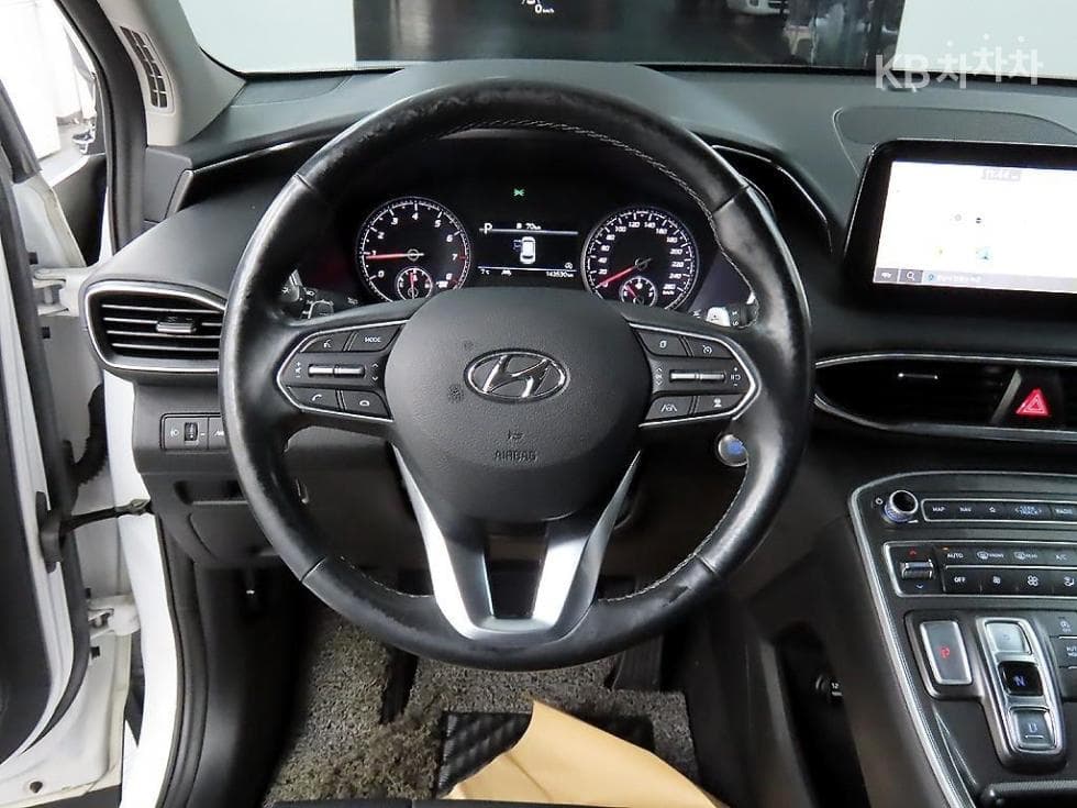 Hyundai The New (facelift) Santa Fe TMGasoline 2.5T 2WD Premium 초이스 - 9