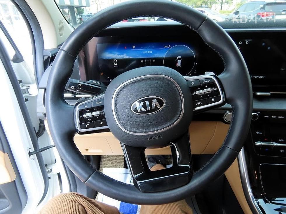 Kia Carnival 4th generationD2.2 7-seater (Limousine) Signature - 8