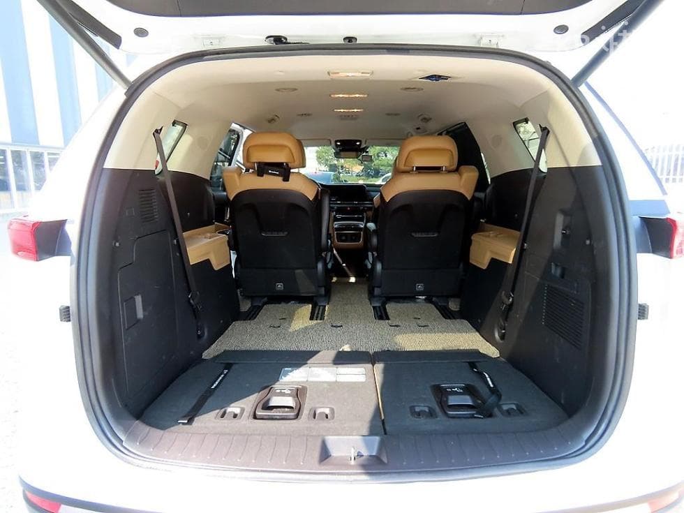 Kia Carnival 4th generationD2.2 7-seater (Limousine) Signature - 16
