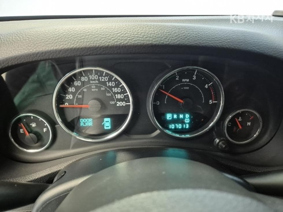 지프 랭글러2.8 블랙 에디션 JK - 5