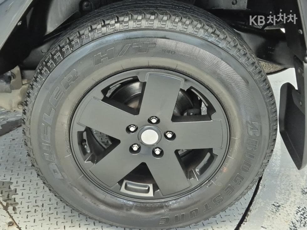 지프 랭글러2.8 블랙 에디션 JK - 20