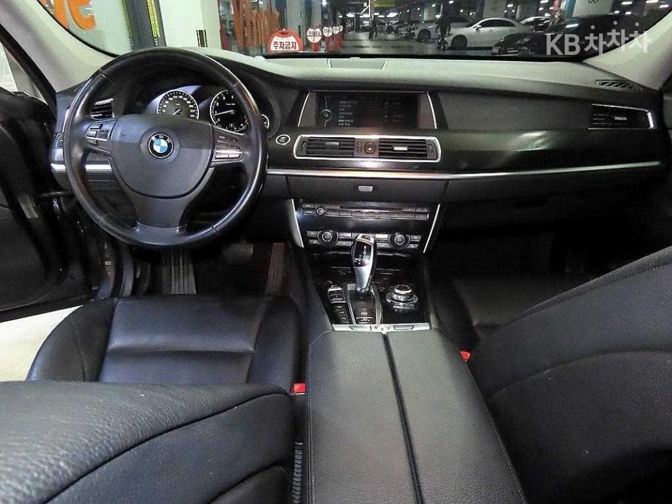 BMW Gran Turismo5 Series GT xDrive F07 - 10