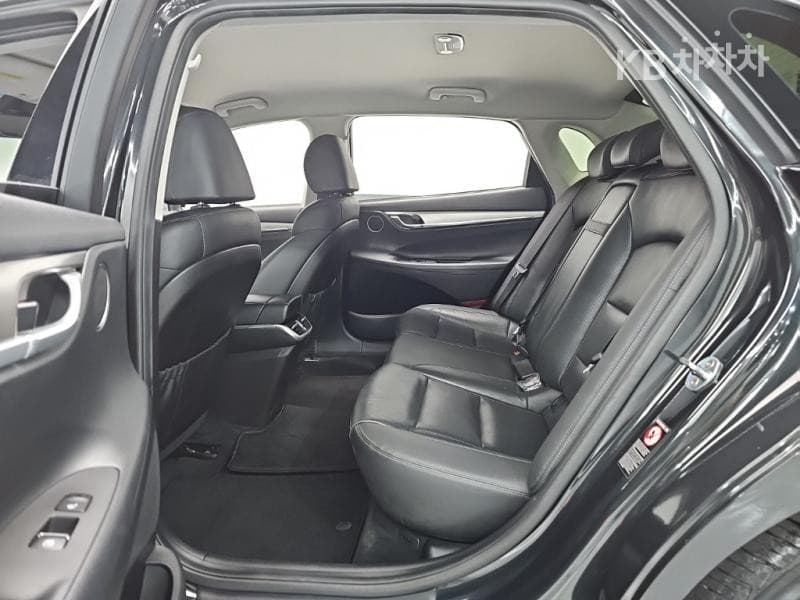 Hyundai The New (facelift) Grandeur (Azera)2.5 Premium - 17
