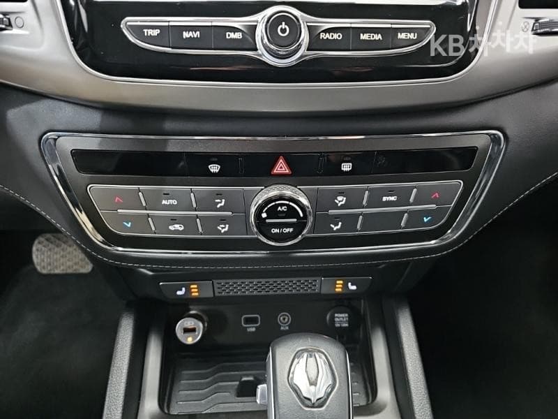 KG Mobility Rexton 스포츠2.2 4WD Prestige - 12