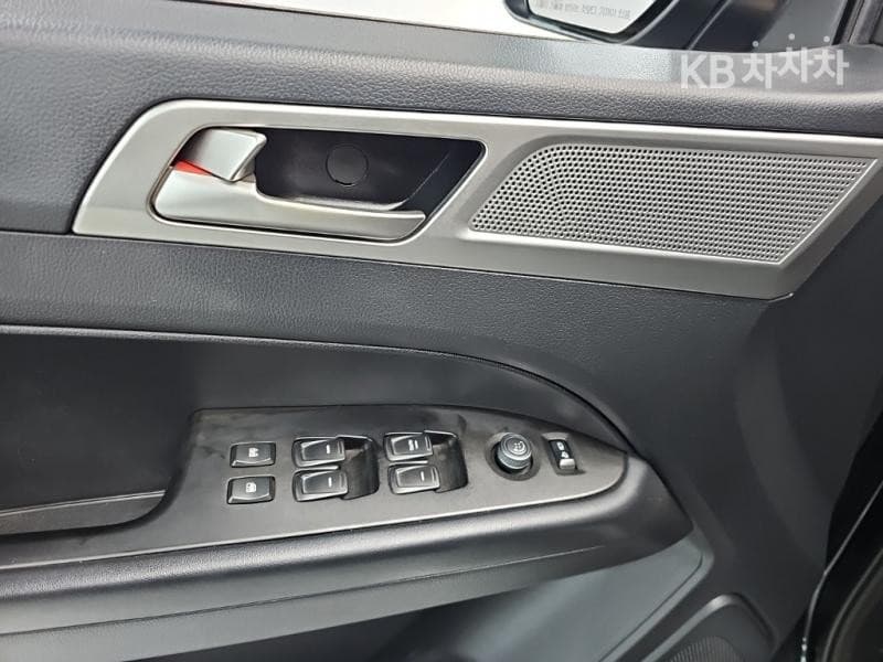 KG Mobility Rexton 스포츠2.2 4WD Prestige - 16
