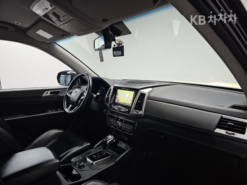 KG Mobility Rexton 스포츠2.2 4WD Prestige - 17