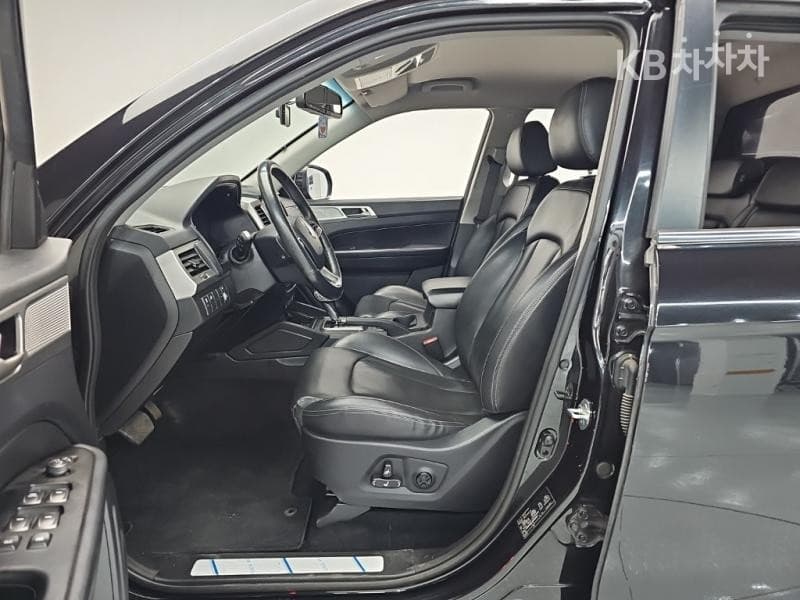 KG Mobility Rexton 스포츠2.2 4WD Prestige - 18