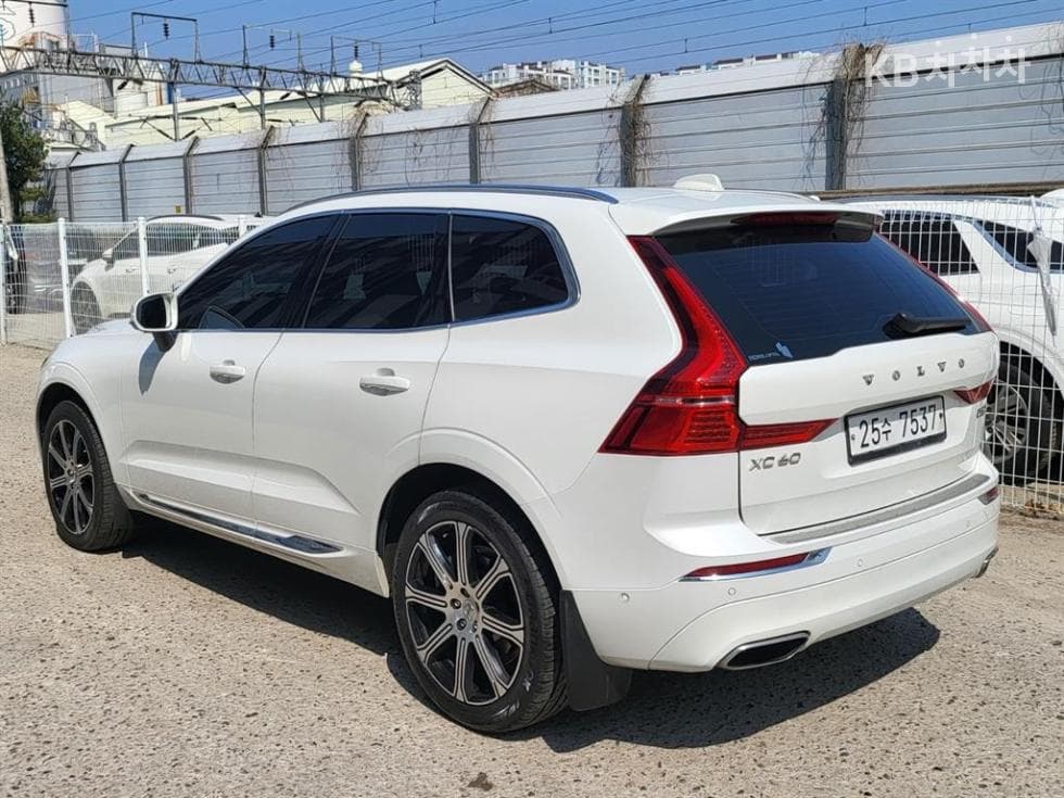 Volvo XC60D5 2.4 Seater스크립션 - 3