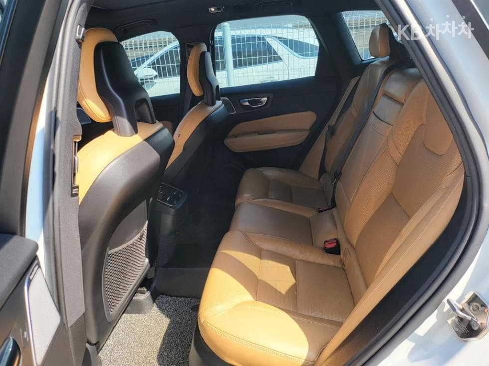 Volvo XC60D5 2.4 Seater스크립션 - 6