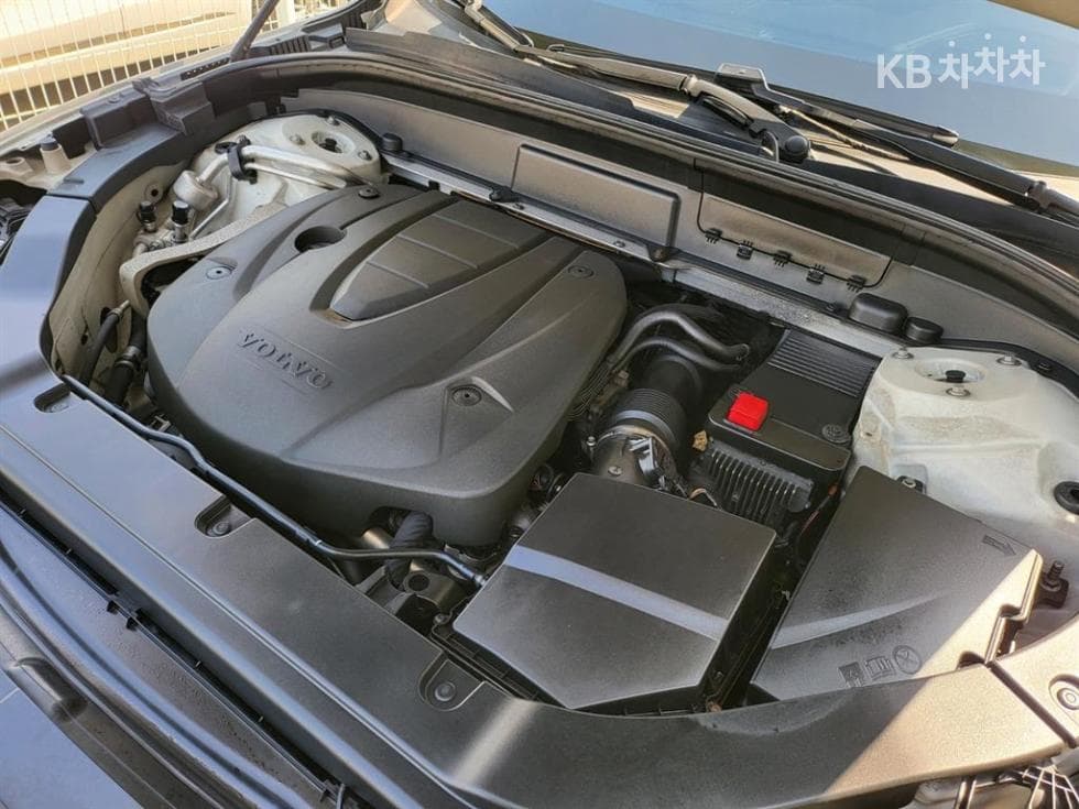 Volvo XC60D5 2.4 Seater스크립션 - 19