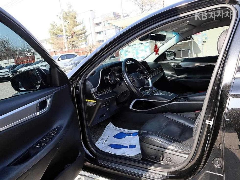 Hyundai The New (facelift) Grandeur (Azera)2.5 Premium - 6
