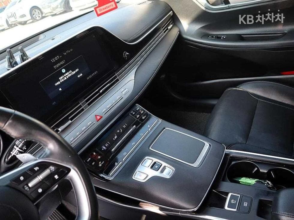 Hyundai The New (facelift) Grandeur (Azera)2.5 Premium - 10