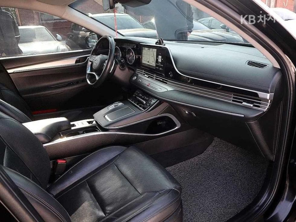 Hyundai The New (facelift) Grandeur (Azera)2.5 Premium - 13