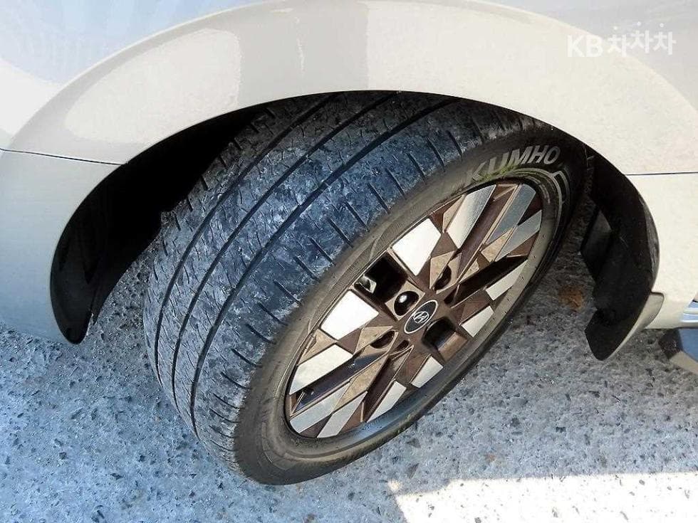 Hyundai Staria Lounge2.2 Lounge 9 AWD Prestige - 20