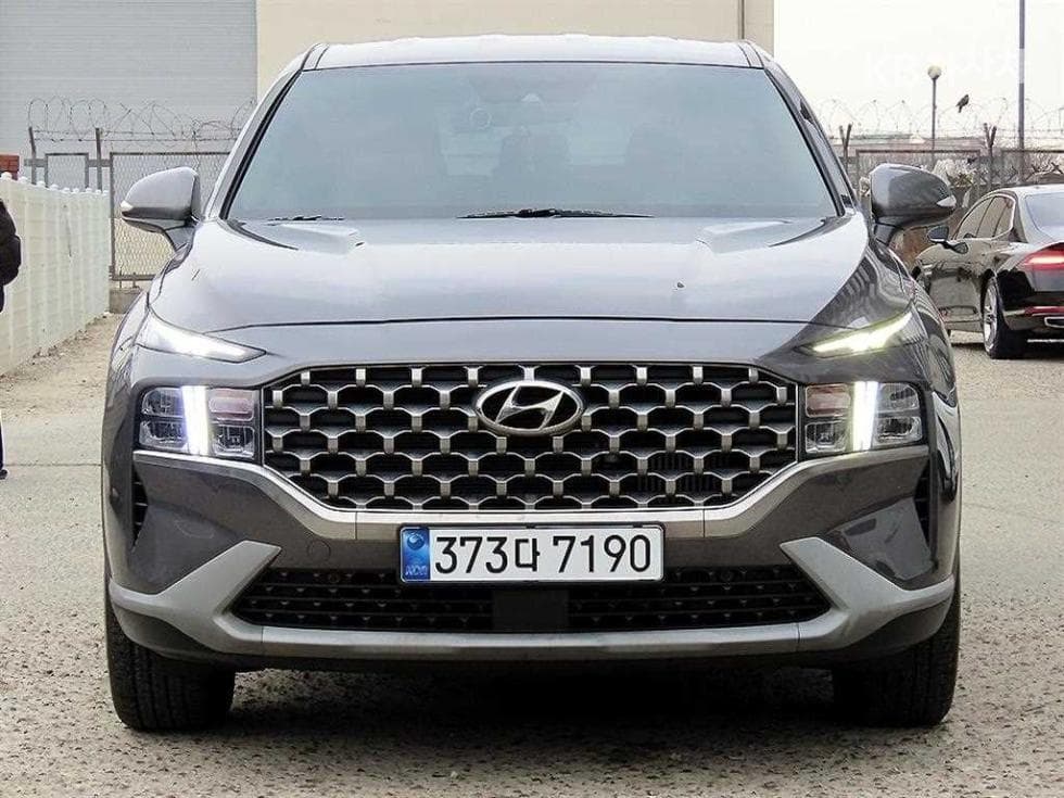 Hyundai The New (facelift) Santa Fe TMDiesel 2.2 2WD Premium 초이스