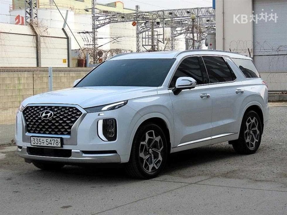 Hyundai Palisade2.2 Diesel 7-seater (Limousine) VIP - 2