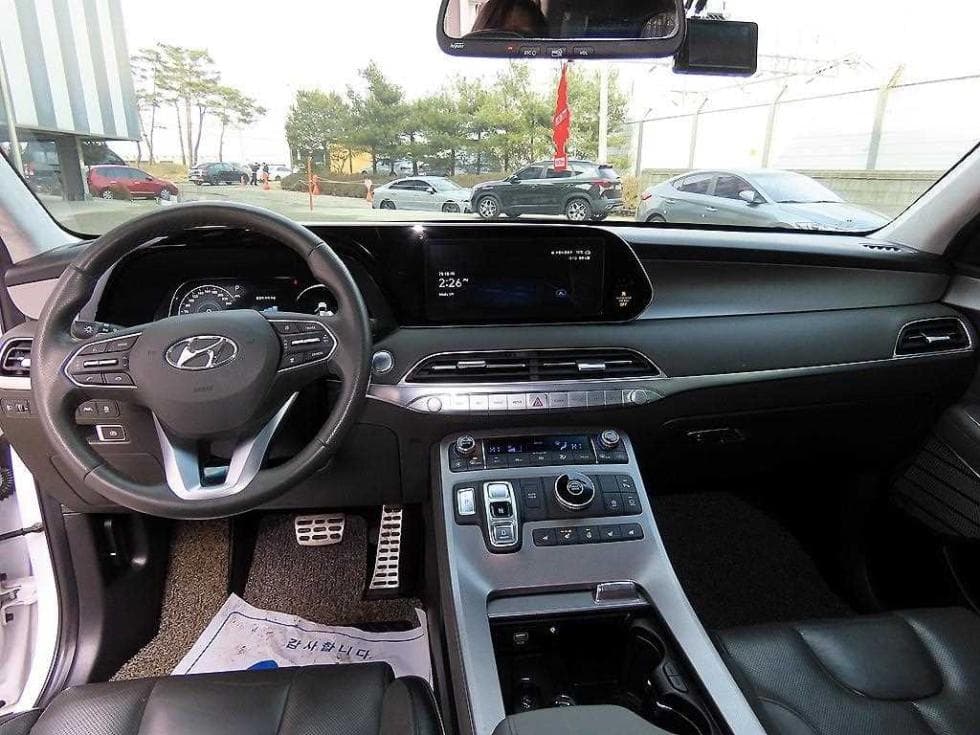 Hyundai Palisade2.2 Diesel 7-seater (Limousine) VIP - 7