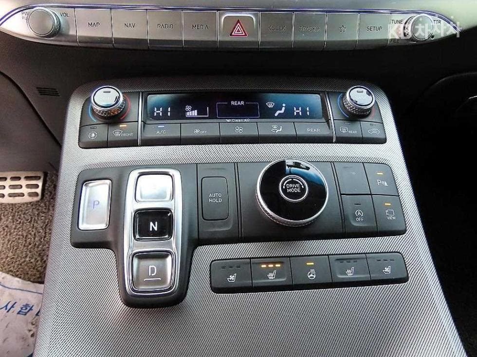 Hyundai Palisade2.2 Diesel 7-seater (Limousine) VIP - 10