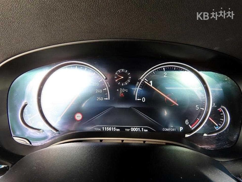 BMW 올New5 Series (G30)520d M Sport Plus - 9