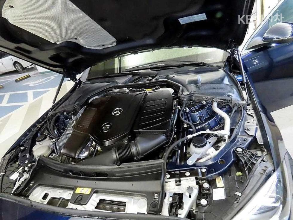 Mercedes-Benz C-Class 6세대(W206)C300 AMG Line - 19