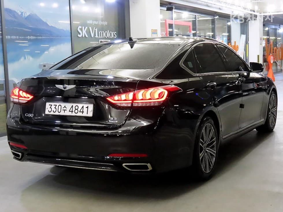 Genesis G803.3 GDI AWD Luxury Special (special feature/edition) - 4