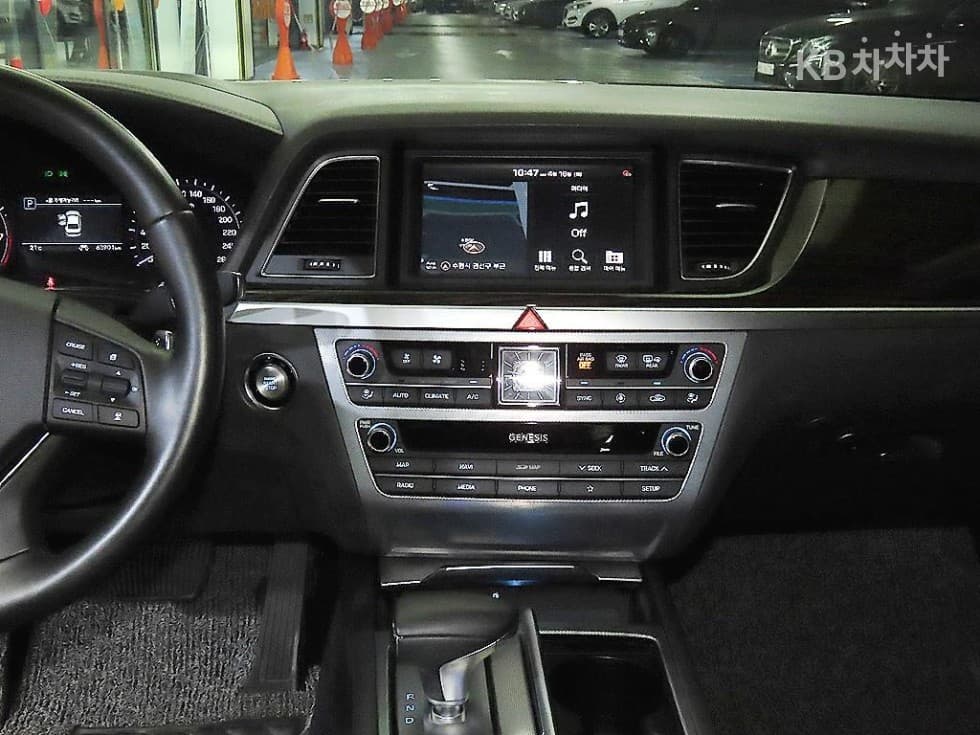 Genesis G803.3 GDI AWD Luxury Special (special feature/edition) - 11