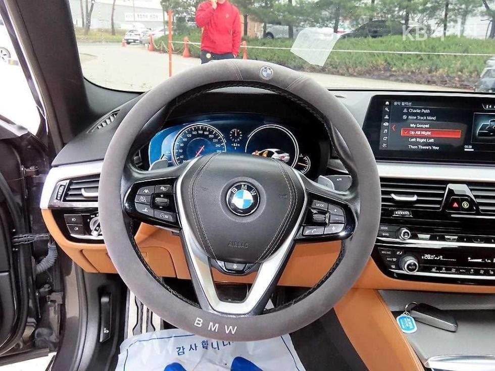 BMW 올New5 Series (G30)520d M Sport Plus - 8
