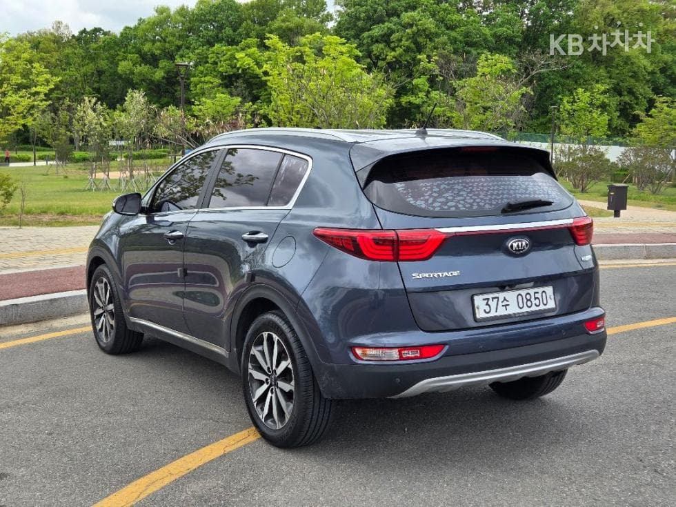 Kia Sportage 4th generationDiesel 1.7 2WD Noblesse - 4