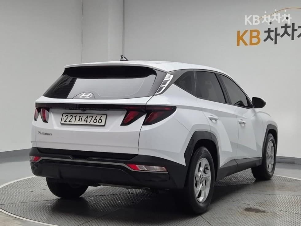 Hyundai The All New Tucson(NX (Lexus SUV)4)Diesel 2.0 2WD Modern - 3