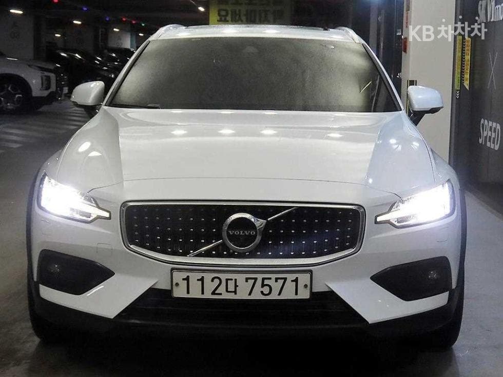Volvo V60 CC(Second generation)T5 AWD Pro - 2