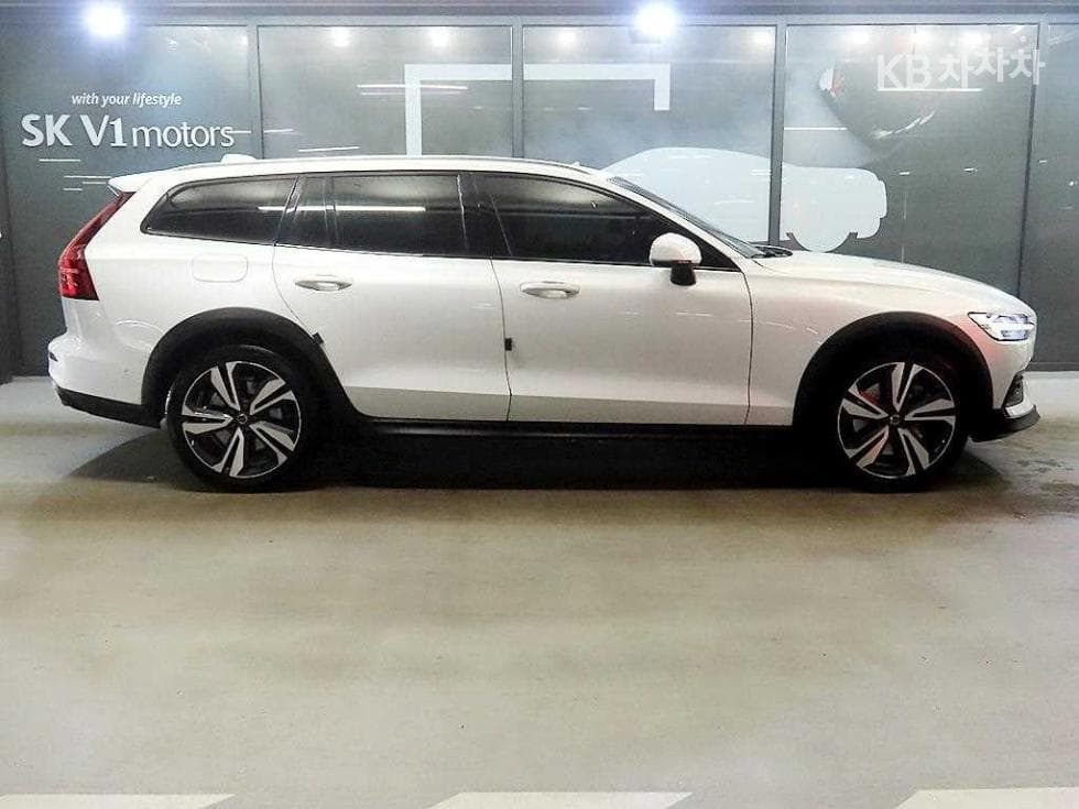 Volvo V60 CC(Second generation)T5 AWD Pro - 3