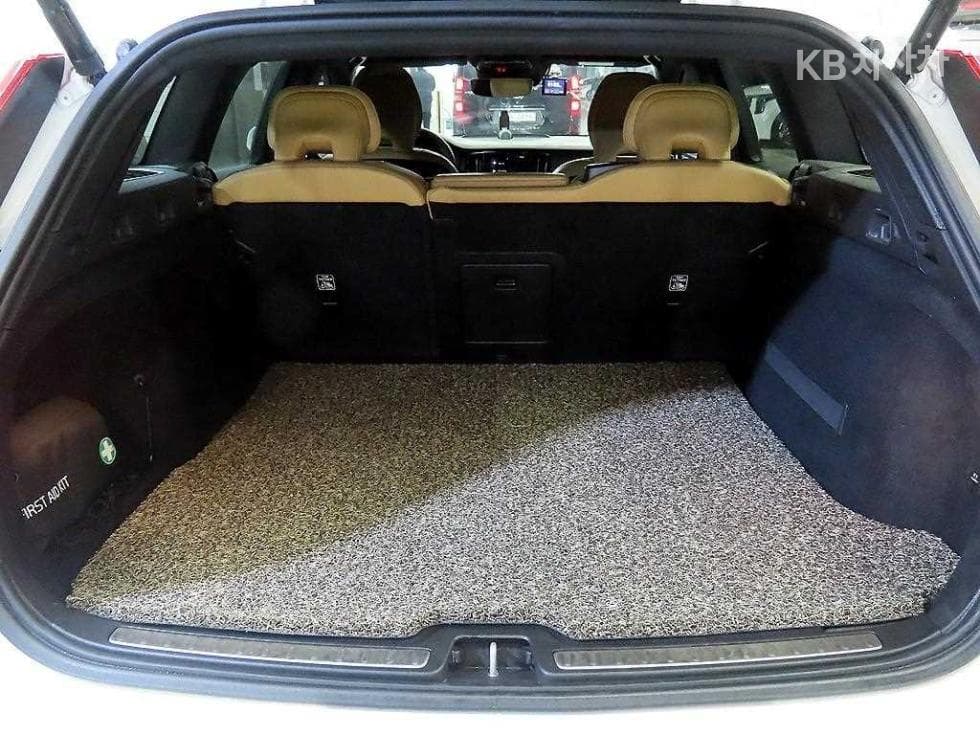 Volvo V60 CC(Second generation)T5 AWD Pro - 17
