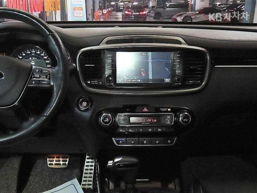 Kia The New (facelift) Sorento2.2 Diesel 4WD Noblesse Special (special feature/edition) - 10