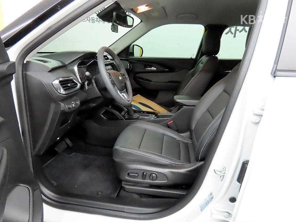 GM Korea Trailblazer1.35 Gasoline 2WD Premier - 5