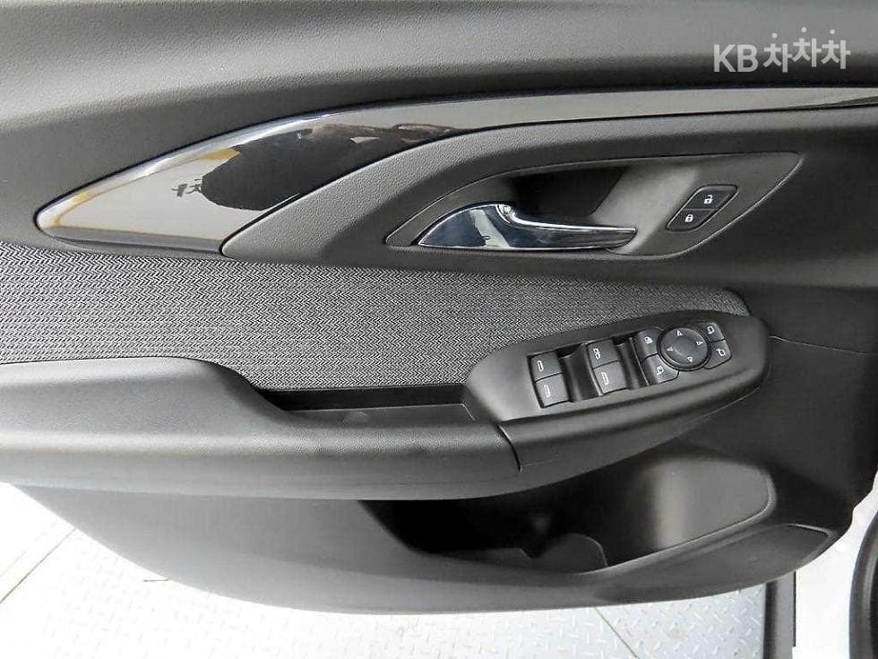 GM Korea Trailblazer1.35 Gasoline 2WD Premier - 11